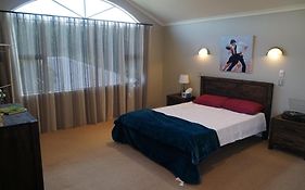Makepeace Place Homestay